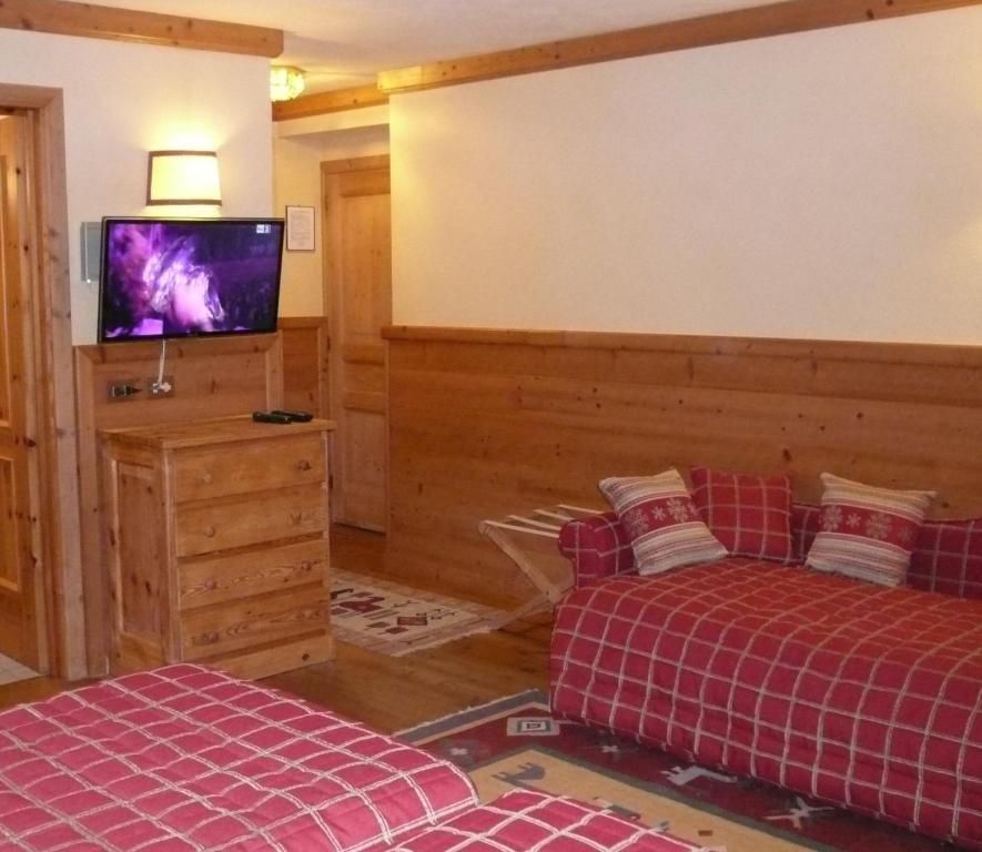 Hotel Mignon Breuil-Cervinia Oda fotoğraf
